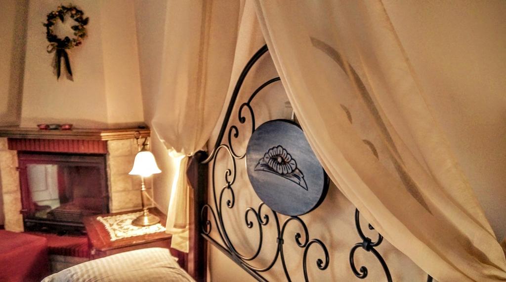 Valentini Guesthouse Karpenísion Dış mekan fotoğraf